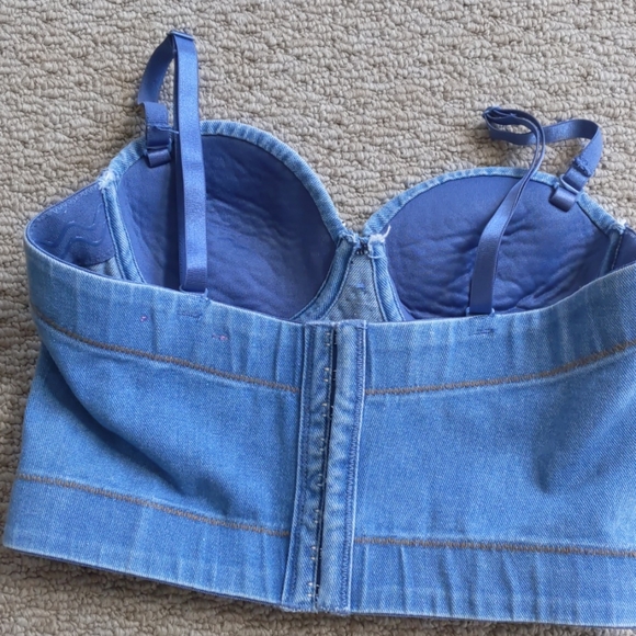 Top - Picture 2 of 3